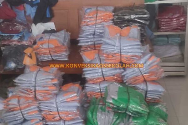 Hasil Produksi Baju Sekolah Siap Kirim di Kota Yogyakarta Kec. Gondokusuman Desa Terban