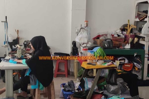Proses Produksi Baju Sekolah di Bantul Kec. Pundong Desa Panjangrejo